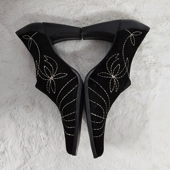 Matisse Pumps Black Suede Embroidered Goth Grunge Boho 10M - Picture 10 of 16